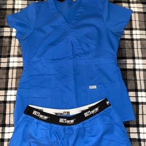 Grey’s Anatomy mock wrap scrub top and Aubrey scrub pant